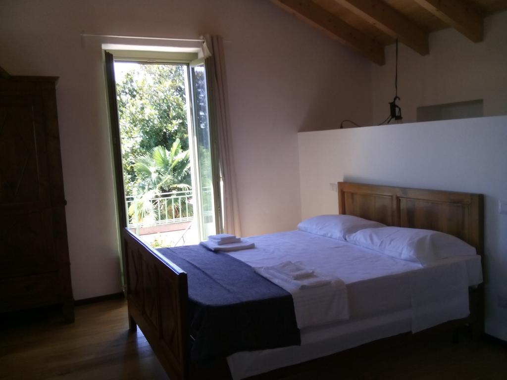 Appartamento La Camelia Ameno Quarto foto
